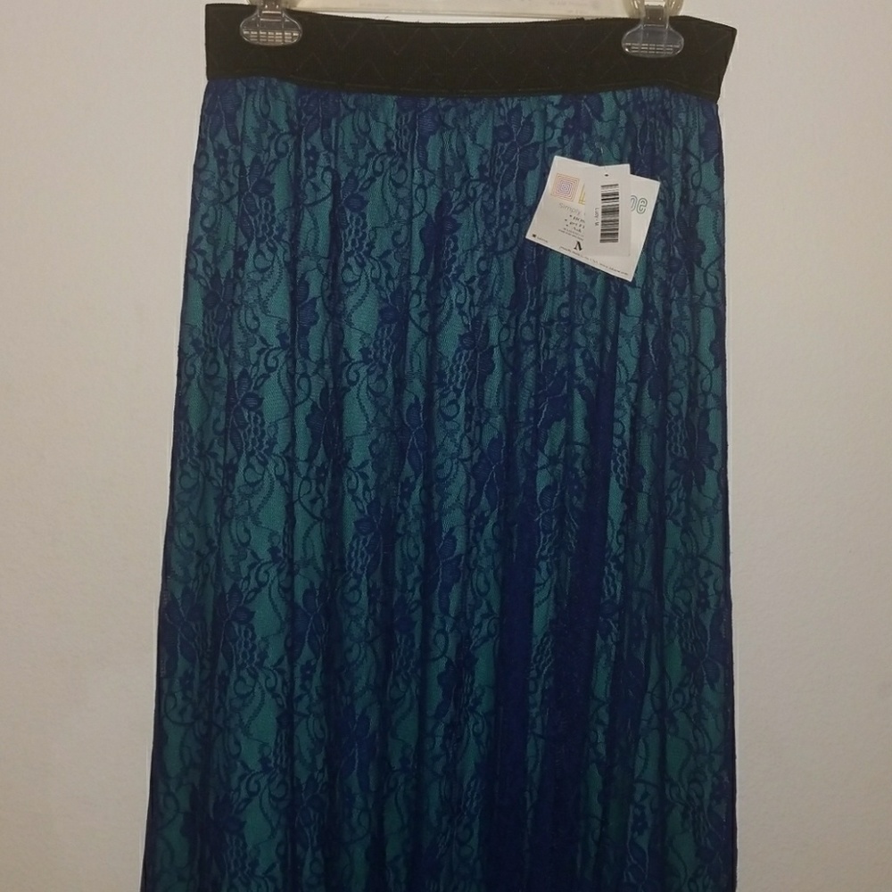 NWT blue and aqua lularoe lace Lucy M